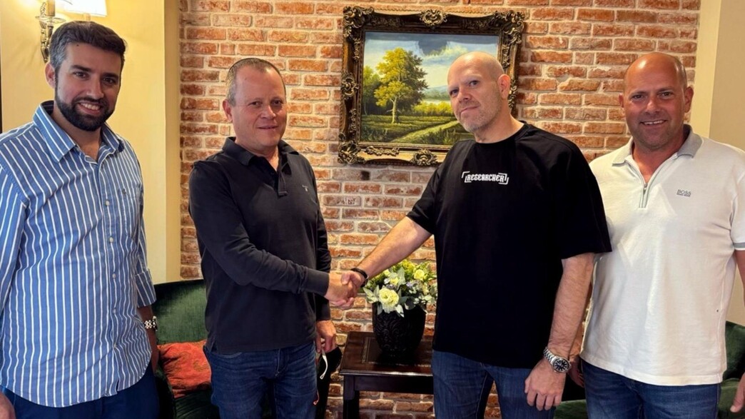 מימין לשמאל: יואב בר-נוב, אורי שמואלי, אמיר גלעד ותובל בר יוחאי