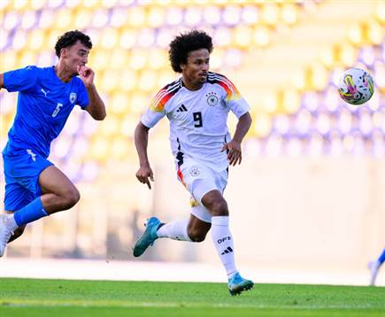 וגם אדיימי חגג עם שני שערים (Getty)