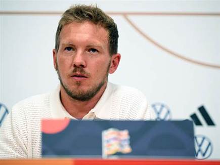 "פולקרוג בספק". נאגלסמן (GETTY) "פולקרוג בספק". נאגלסמן (GETTY)