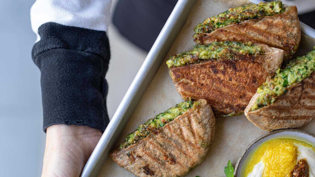 עראייס פלאפל לאחד