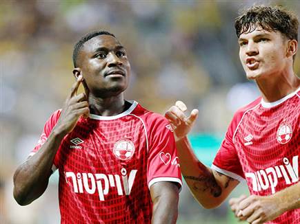 עד שקנגאווה כבש שער שנפסל ב-VAR (אלן שיבר)