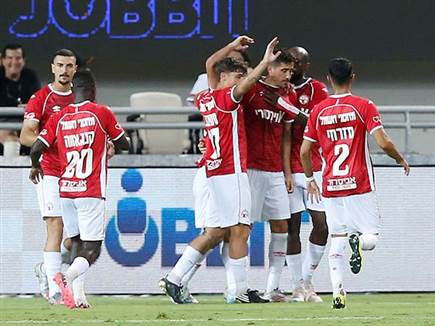 בלטקסה כבש עוד שער לזכות ב“ש (אלן שיבר)