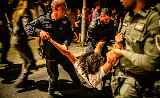 אלימות משטרתית (צילום: Eyal Warshavsky/SOPA Images/LightRocket , getty images)