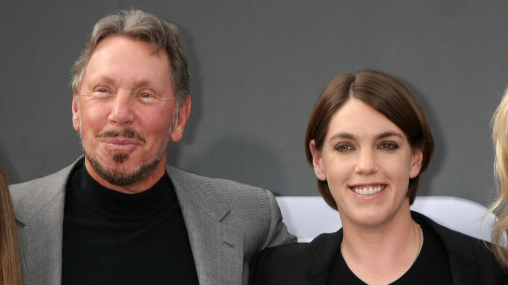 מייגן אליסון (מימין) ואביה לארי אליסון מייגן אליסון (מימין) ואביה לארי אליסון