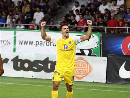 sportFive1449959 sportFive1449959