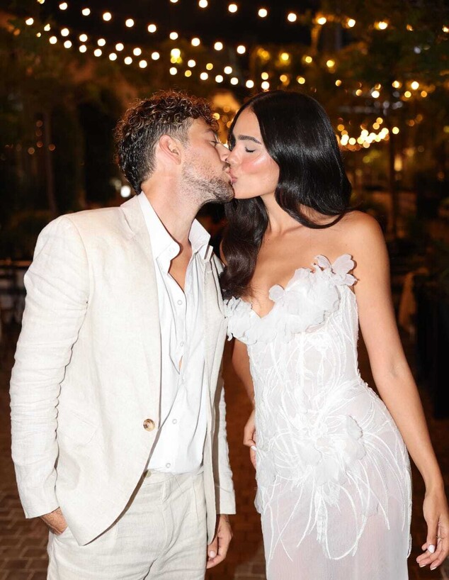 בשעה טובה: נויה אריאלי ודור טאוב התחתנו בשעה טובה: נויה אריאלי ודור טאוב התחתנו