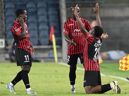 אידוקו כבש ראשון עם שער נפלא מהאוויר (ברני ארדוב)