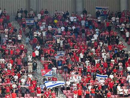 ליכולת הזו הקהל האדום חיכה (ברני ארדוב)