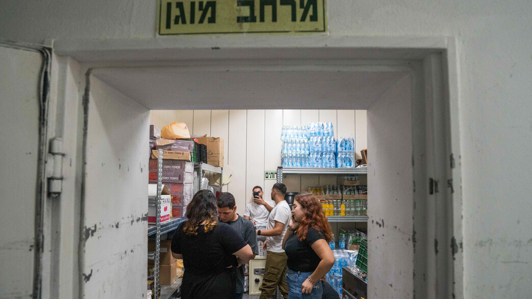 מרחב מוגן, אזעקות, ממ"ד