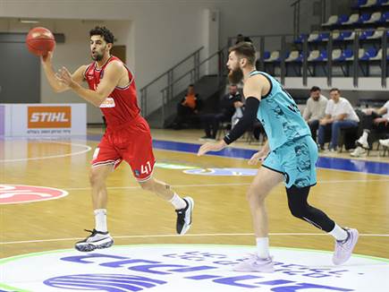 משחק טוב של גינת עם 14 נקודות (הפועל שלמה ת“א, רשמי)