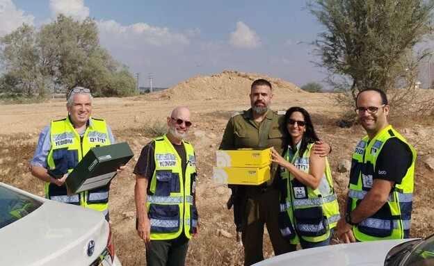 מתנדבי ידידים (צילום: באדיבות ידידים)