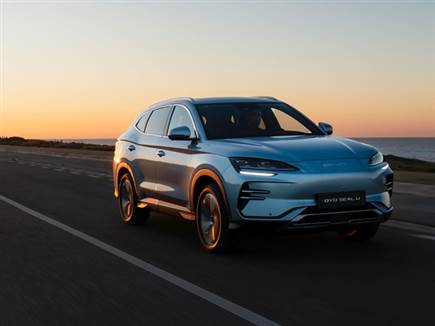 מנוע אחד עם 218 כ"ס