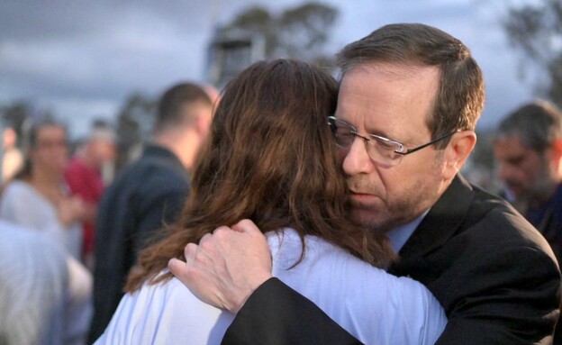 טקס זיכרון ברעים, באתר מסיבת הנובה (צילום: ידין גלעדי​)