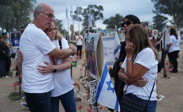 טקס זיכרון ברעים, באתר מסיבת הנובה (צילום: דנה רעני)