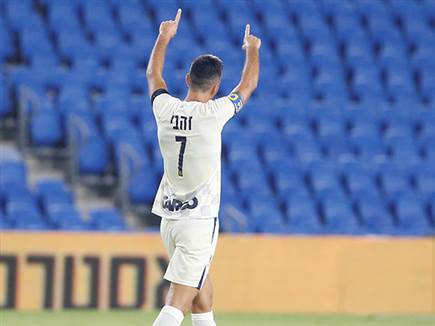 שהפך לפנדל מוצלח של ערן זהבי (אלן שיבר)