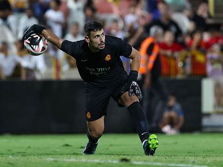 חסון. בסוף הוציא כדור מהרשת (לירון מולדובן)