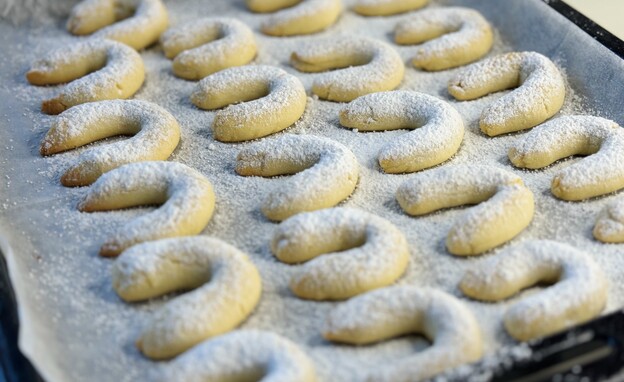 סהרונים. אל תתפתו לאפות אותן יותר מדי