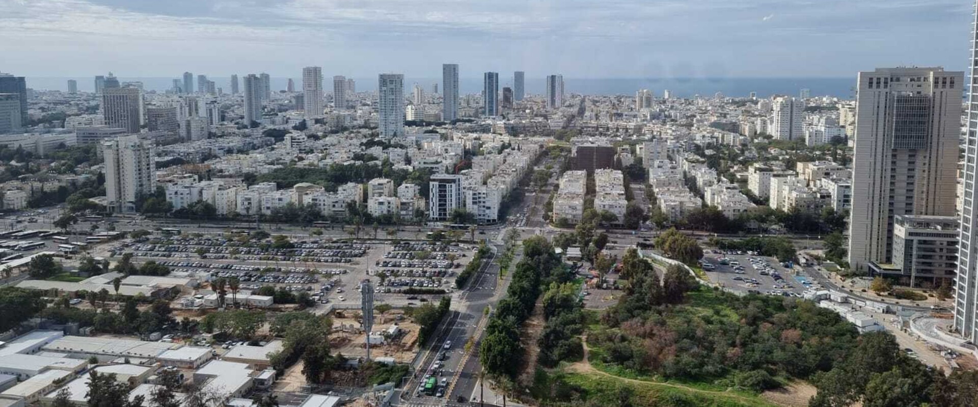 קו הרקיע של תל אביב (צילום: אפרת נומברג יונגר)