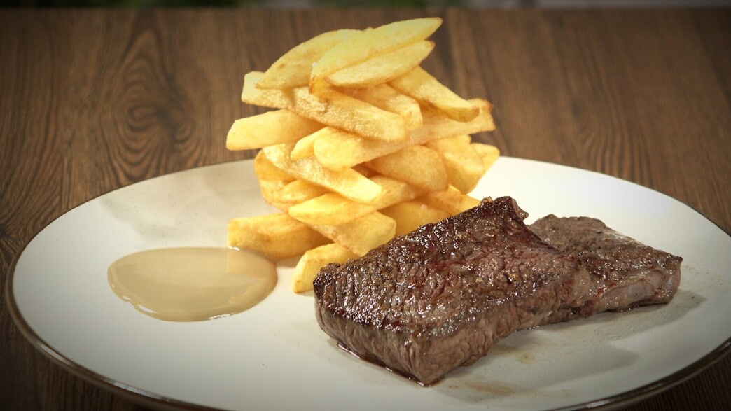 סטייק עם צ'יפס