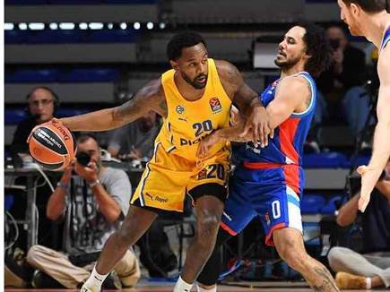 המשחק נותר צמוד (GETTY)