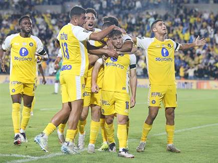 גול גדול של הקשר סידר יתרון (אלן שיבר)