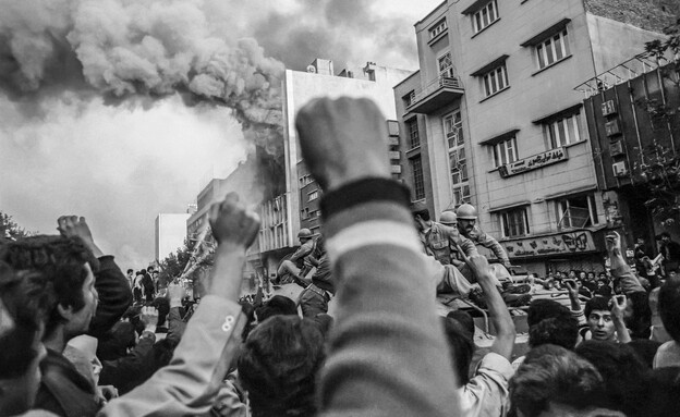 הפגנה נגד השאה באיראן, 1978 (צילום:  Kaveh Kazemi, GettyImages)