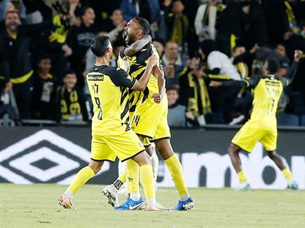 ז`נו רשם שער בכורה חלומי (אלן שיבר)