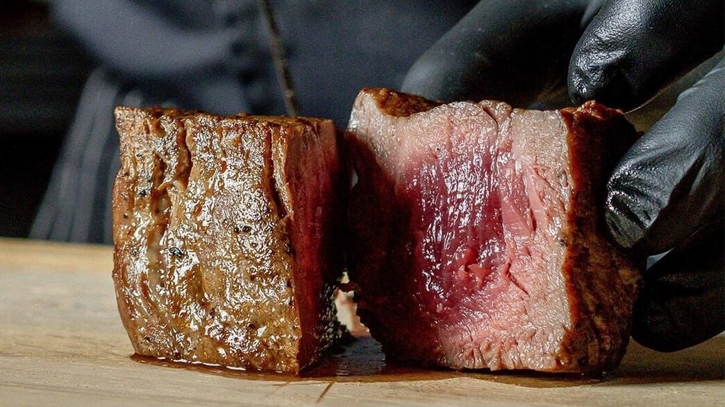 הבשר הוא של משק לגזיאל הבשר הוא של משק לגזיאל