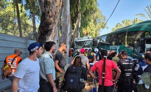 זירת הפגיעה בגלילות (צילום: TPS)