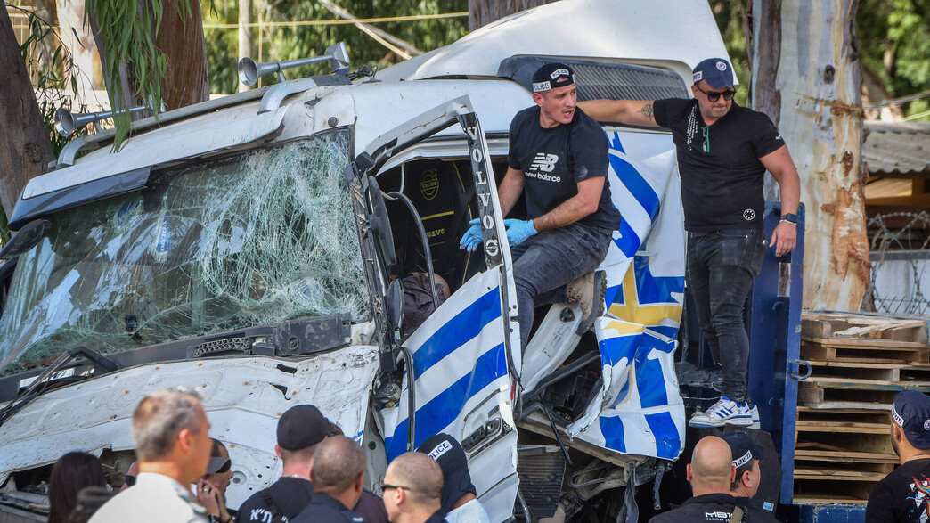 זירת פגיעת המשאית בגלילות