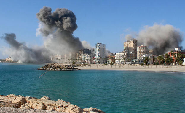 התקיפות בצור (צילום: KAWNAT HAJU/AFP via Getty Images)