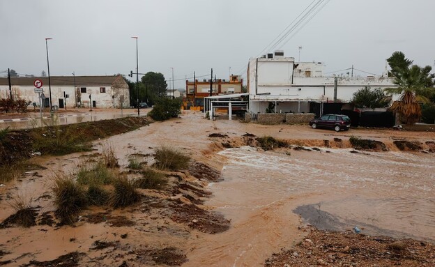 עשרות הרוגים בשיטפונות במזרח ספרד (צילום: reuters)