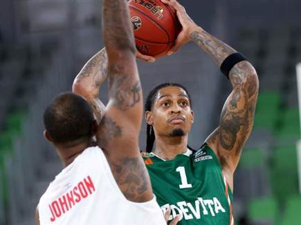 ג`ונסון, יש על מי לסמוך. (באדיבות הפועל ירושלים)