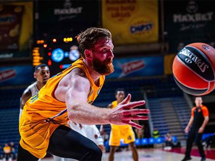 ריימן. שוב פעם תרם (ג`ורג`יה קוסטיץ`, מכבי ת“א)