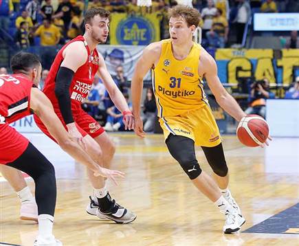 יוקובאיטיס. קטש דאג לשמור עליו (אלן שיבר)