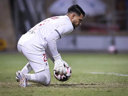 אבל אבו ניל שמר על המארחת עם הצלות גדולות (מאור אלקסלסי)