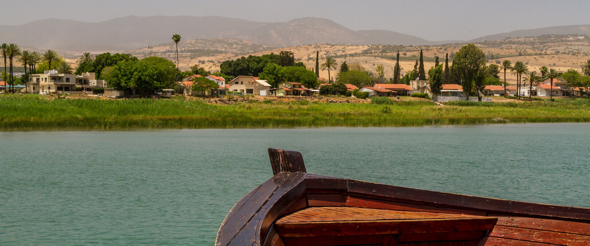 קיבוץ גינוסר לגדות הכנרת (צילום: shutterstock)