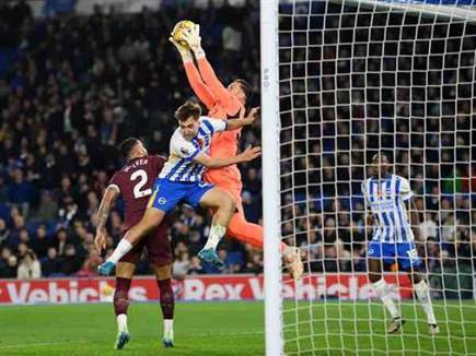 הדרמה הסתיימה עם חיוך של הקהל המקומי (GETTY)
