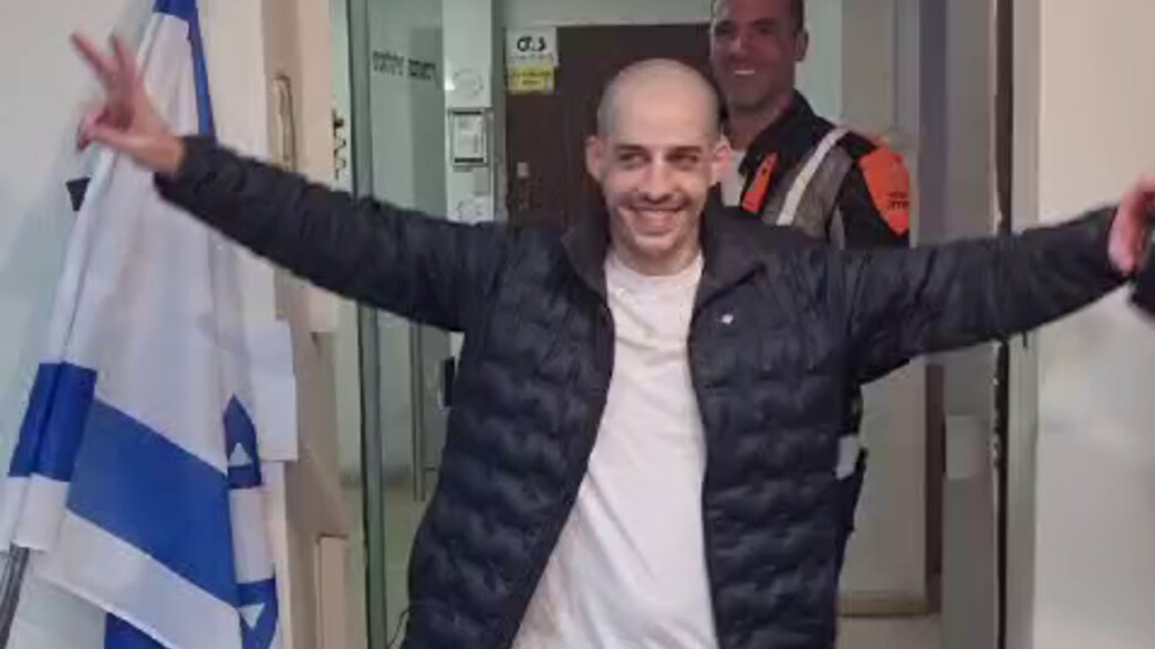 רועי יפרח, שהואשם בהתחזות ללוחם ושוטר ובגניבת נשק רועי יפרח, שהואשם בהתחזות ללוחם ושוטר ובגניבת נשק