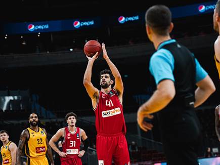 גינת הוביל פתיחה טובה וסיים עם 14 נקודות (הפועל תל אביב, רשמי)