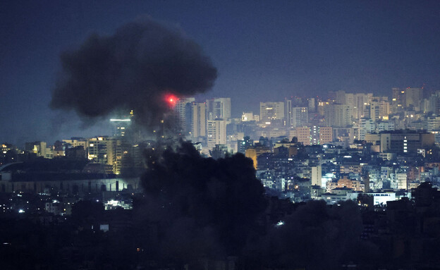 תקיפה בביירות (צילום: Mohamed Azakir, Reuters)