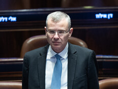 5 פעמים שר: הג'ובים החדשים של יריב לוין