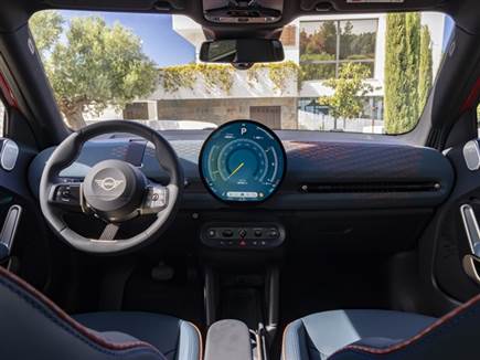 תא הנוסעים בהשראת הקופר