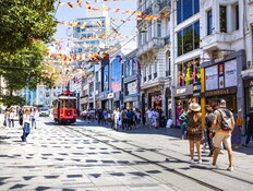 "אימא שלי התחננה שאחזור, אני מראה שהכול בסדר"