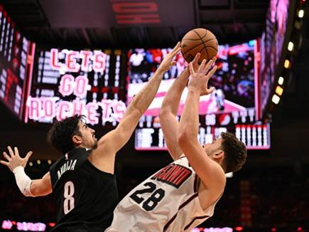 סנטר? (Jack Gorman/Getty Images) (צילום: ספורט 5)