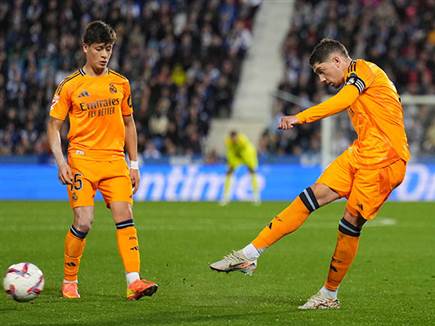 ואלוורדה השווה בכדור חופשי גדול (Getty)