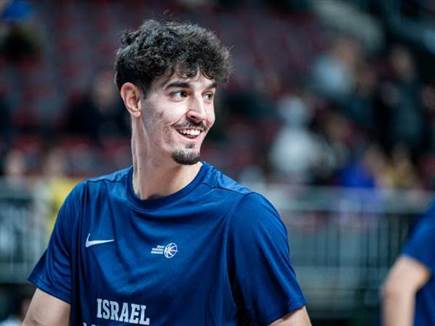 (FIBA) (צילום: ספורט 5)