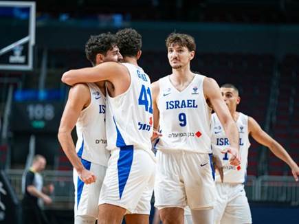 הבטיחו העפלה (FIBA) (צילום: ספורט 5)