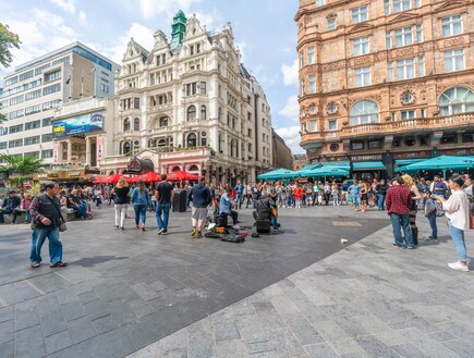 שגרירות ארה"ב בלונדון באזהרה חריגה: "נקטו משנה זהירות" ליד מוסדות יהודיים בבריטניה ובאירופה