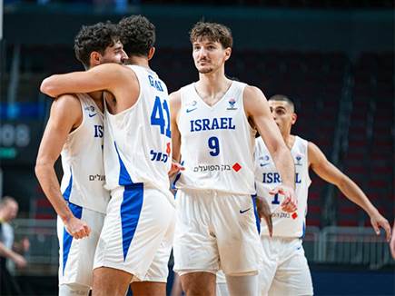 (FIBA) (צילום: ספורט 5)